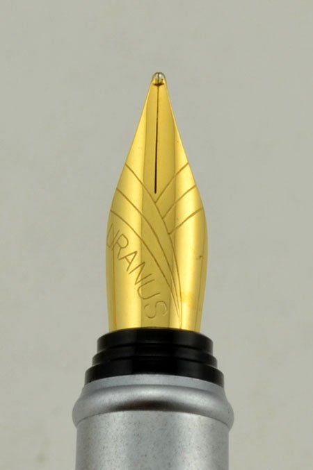 Duke 216B Viceroy Fountain Pen - Gold Diamond Pattern, Fine (New